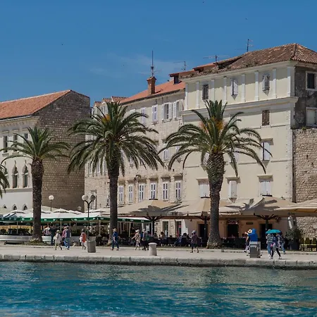 Apartman Mar Deluxe No 3 *