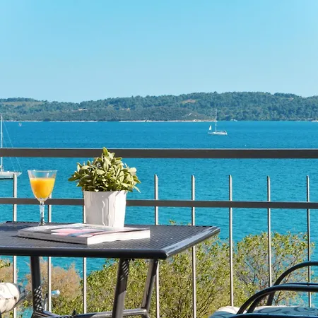 Mar Deluxe No 3 Apartman Trogir