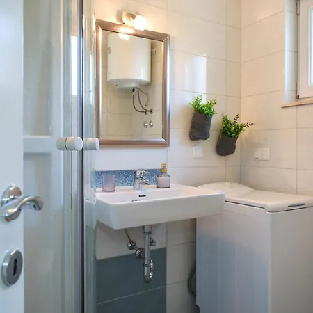 Mar Deluxe No 3 Apartman Trogir