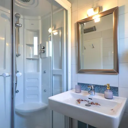 Mar Deluxe No 3 Apartman Trogir